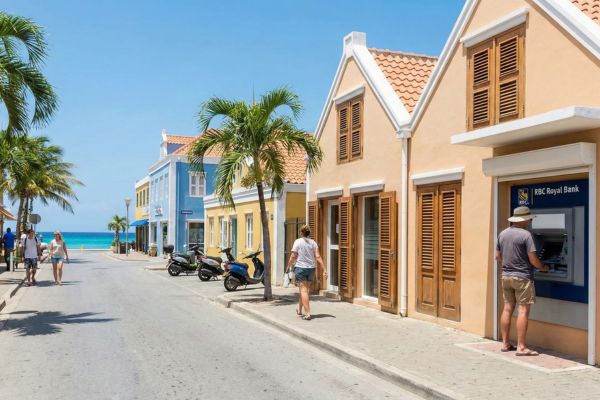 Pinnen en betalen op Bonaire